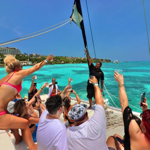 1-shared catamaran for family