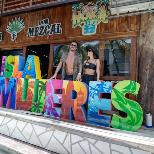 14-isla mujeres sign board