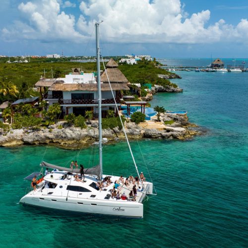 3-catamaran excursion cancun coastline